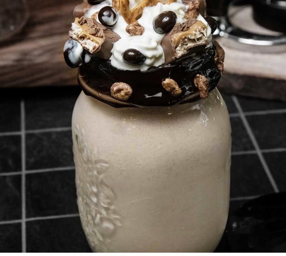 Gerard milkshake with chocolate and cereal